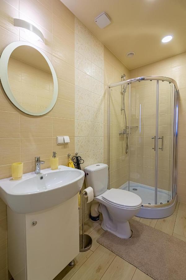 Liux Apartamentai Kaunas Esterno foto