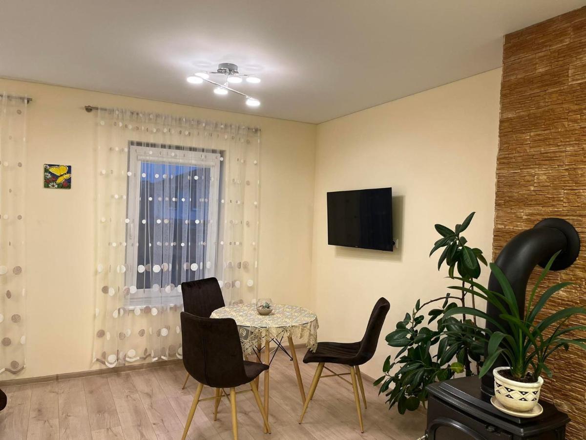 Liux Apartamentai Kaunas Esterno foto